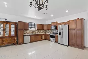 1926 S 111th Ave, Avondale, AZ 85323 - Photo 10