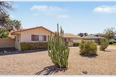 1063 E Loyola Drive, Tempe, AZ 85282 - Photo 2