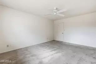 2302 E Waltann Ln, Phoenix, AZ 85022 - Photo 14