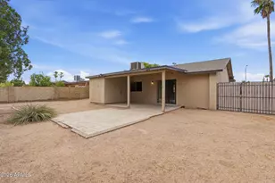 2302 E Waltann Ln, Phoenix, AZ 85022 - Photo 26