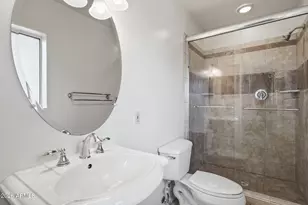 2302 E Waltann Ln, Phoenix, AZ 85022 - Photo 18