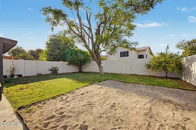 3910 E Rosemonte Drive, Phoenix, AZ 85050 - Photo 32