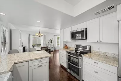 3910 E Rosemonte Drive, Phoenix, AZ 85050 - Photo 12