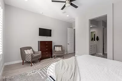 2827 E Robin Lane, Phoenix, AZ 85050 - Photo 24