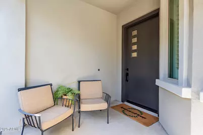 2827 E Robin Lane, Phoenix, AZ 85050 - Photo 10