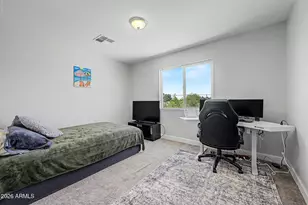 1018 E Odeum Ln, Phoenix, AZ 85040 - Photo 24