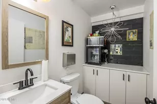 6722 E Avalon Dr, Scottsdale, AZ 85251 - Photo 10