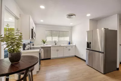 6722 E Avalon Drive, Scottsdale, AZ 85251 - Photo 4