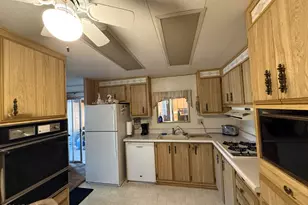 16440 N 32nd Way, Phoenix, AZ 85032 - Photo 8