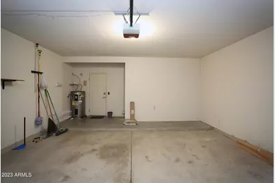 924 E Manor Drive, Chandler, AZ 85225 - Photo 32