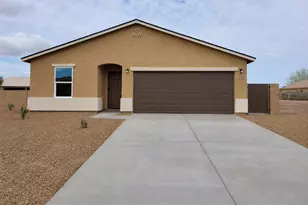 8592 W Oneida Dr, Arizona City, AZ 85123 - Photo 1