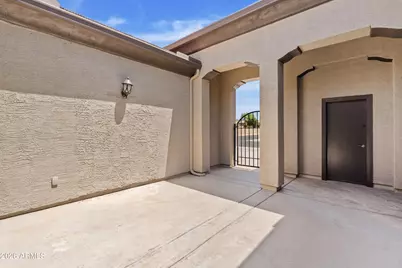 2524 E Honeysuckle Place, Chandler, AZ 85286 - Photo 4