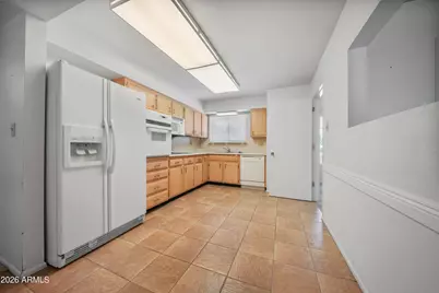 10727 W Saratoga Circle N, Sun City, AZ 85351 - Photo 8