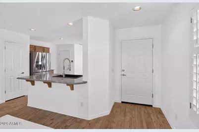 10798 W Chisholm Drive, Peoria, AZ 85373 - Photo 6