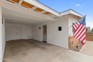 10624 W Clair Dr, Sun City, AZ 85351 - Photo 8