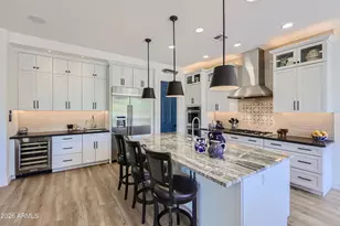 3427 N 42nd Pl, Phoenix, AZ 85018 - Photo 10