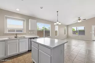 17478 N Gatun Ave, Maricopa, AZ 85139 - Photo 2