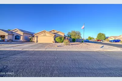 9917 N 94th Avenue, Peoria, AZ 85345 - Photo 4