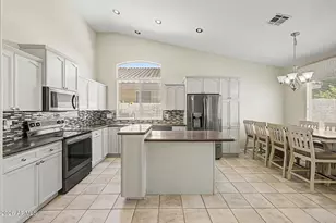 841 N Cambridge Pl, Chandler, AZ 85225 - Photo 4