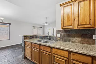 22619 N 31st Dr, Phoenix, AZ 85027 - Photo 14