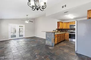 22619 N 31st Dr, Phoenix, AZ 85027 - Photo 12
