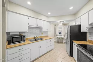 19223 N Star Ridge Dr, Sun City West, AZ 85375 - Photo 14