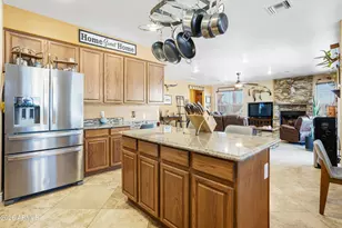 83 S Geronimo Rd, Apache Junction, AZ 85119 - Photo 12