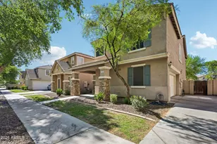 2330 E Pecan Rd, Phoenix, AZ 85040 - Photo 2