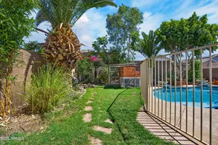 11826 W Foothill Dr, Sun City, AZ 85373 - Photo 38