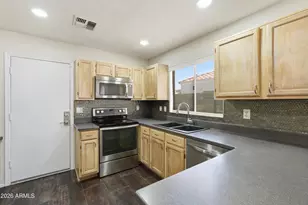 4326 E Desert Trumpet Rd, Phoenix, AZ 85044 - Photo 8