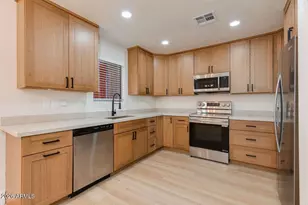 12222 N Paradise Vlg Pkwy S, Phoenix, AZ 85032 - Photo 12