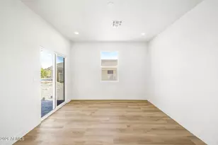 8769 W Reventon Dr, Arizona City, AZ 85123 - Photo 20