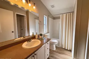 19401 N 7th St, Phoenix, AZ 85024 - Photo 14