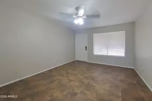 9426 N 16th St, Phoenix, AZ 85020 - Photo 2