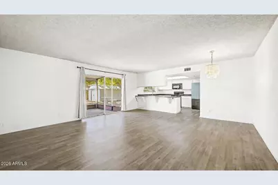 5215 W Las Palmaritas Drive, Glendale, AZ 85302 - Photo 10