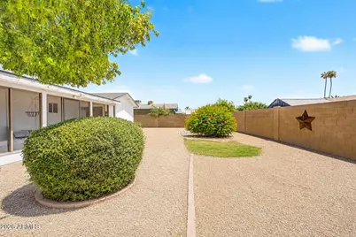 5215 W Las Palmaritas Drive, Glendale, AZ 85302 - Photo 26