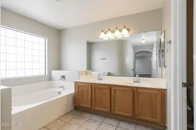 594 E Palo Verde Street, Casa Grande, AZ 85122 - Photo 10