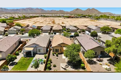 26210 W Behrend Drive, Buckeye, AZ 85396 - Photo 28