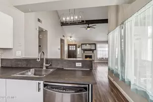2129 W Rose Garden Ln, Phoenix, AZ 85027 - Photo 12