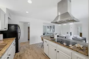 8435 E Hubbell St, Scottsdale, AZ 85257 - Photo 10