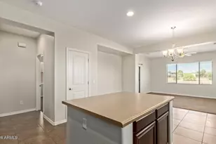 34564 N Mirandesa Dr, San Tan Valley, AZ 85143 - Photo 10