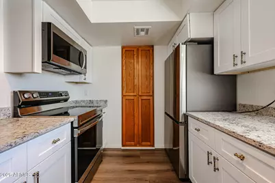 3031 N Civic Center Plaza #317, Scottsdale, AZ 85251 - Photo 12