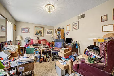 453 E Crescent Avenue, Mesa, AZ 85204 - Photo 2