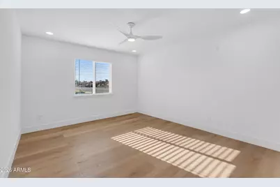 2216 N 68th Drive, Phoenix, AZ 85035 - Photo 24