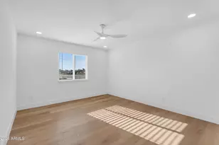 2216 N 68th Dr, Phoenix, AZ 85035 - Photo 24