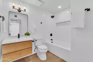 2216 N 68th Dr, Phoenix, AZ 85035 - Photo 26