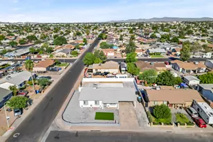 2216 N 68th Dr, Phoenix, AZ 85035 - Photo 36