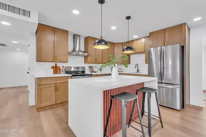 2216 N 68th Drive, Phoenix, AZ 85035 - Photo 8