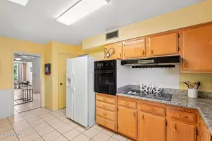 10941 W Roundelay Cir, Sun City, AZ 85351 - Photo 14