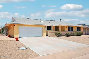 10941 W Roundelay Cir, Sun City, AZ 85351 - Photo 2
